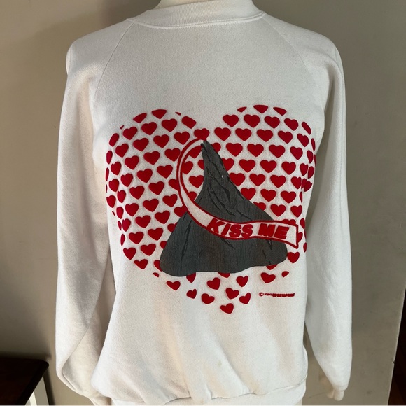 VINTAGE Hershey’s Kiss crewneck made in USA - Picture 4 of 4